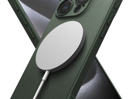 iPhone 15 Pro Back Cover Case | Onyx Magnetic - Dark Green Supply